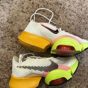 Nike White and Yellow Sneakers with Black Accents